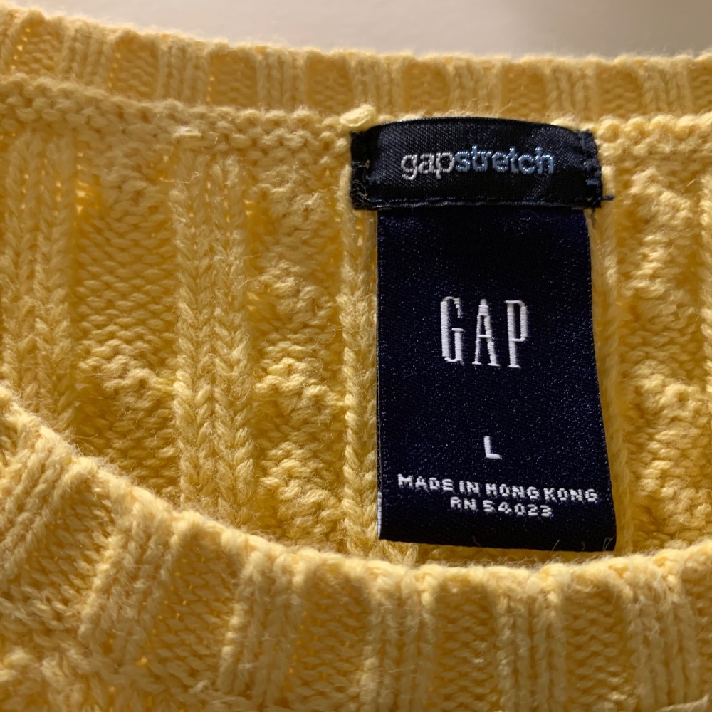 Gap yellow cable knit sweater.  cotton /slight stretch size L  TTS - Picture 2 of 3